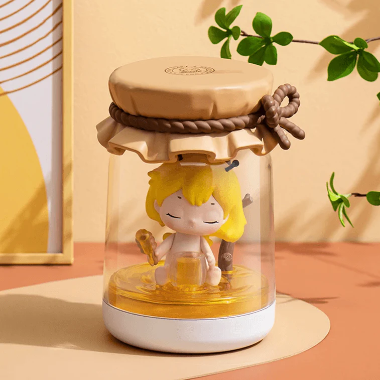 Bee Betty Can Light Large Figure By Pop Mart - Image 2
