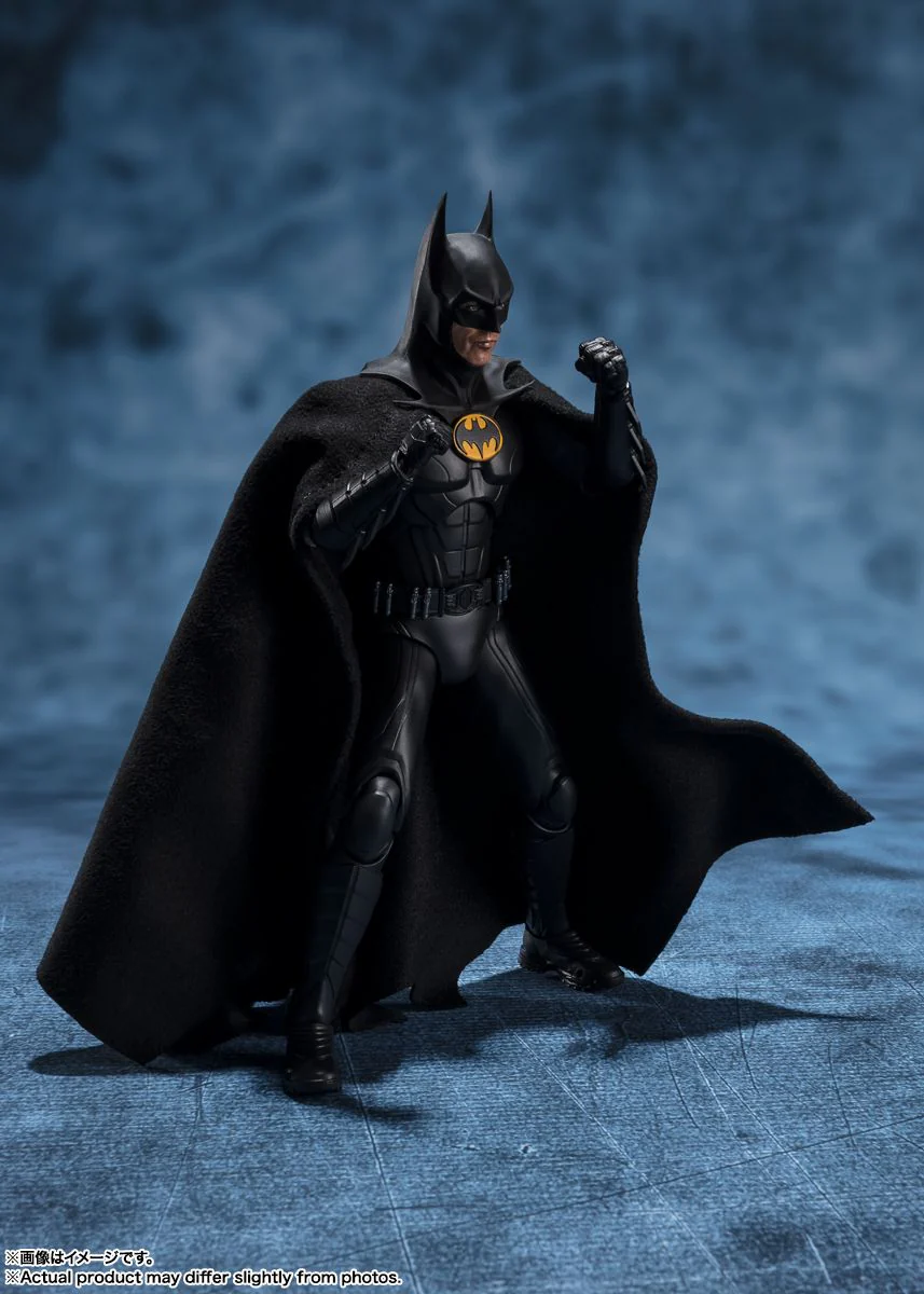 DC BATMAN (THE FLASH) S.H.Figuarts Action Figure By Bandai Tamashii - Image 2