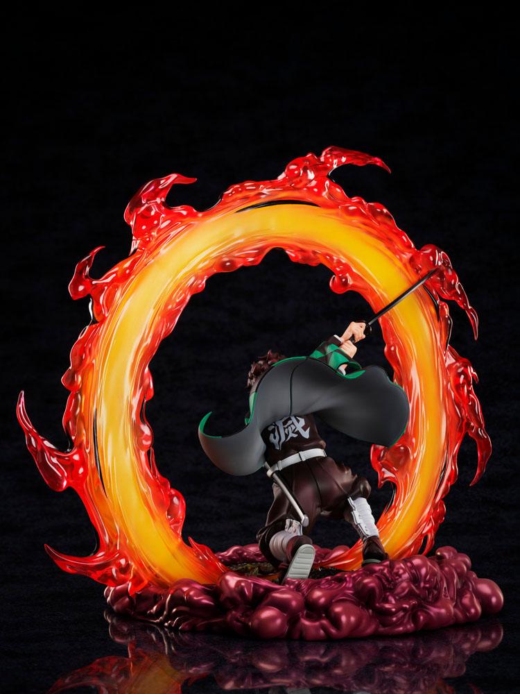 Demon Slayer: Kimetsu No Yaiba Tanjiro Kamado 1/8 Scale Figure by Aniplex - Image 3