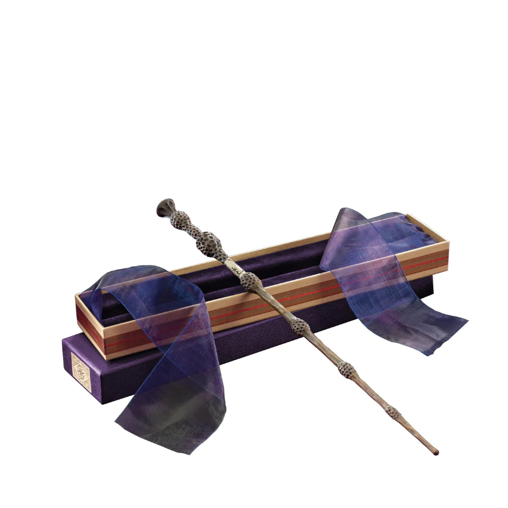 Harry Potter Professor Dumbledore Wand in Ollivanders Box by The Noble Collection - Image 4