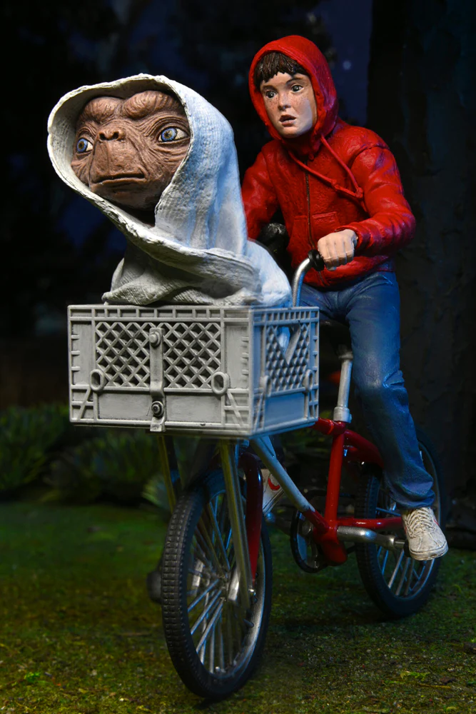 ET 40th Anniversary ET & Elliot On Bike 7" Ultimate Action Figure by Neca - Image 4