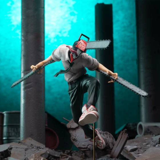 Chainsaw Man Chainsaw Devil Luminasta Figure by Sega - Image 4