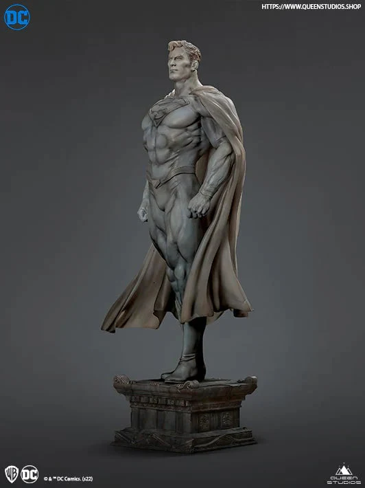 Superman 1:4 Scale Museum Edition Statue by Queen Studios - Image 4